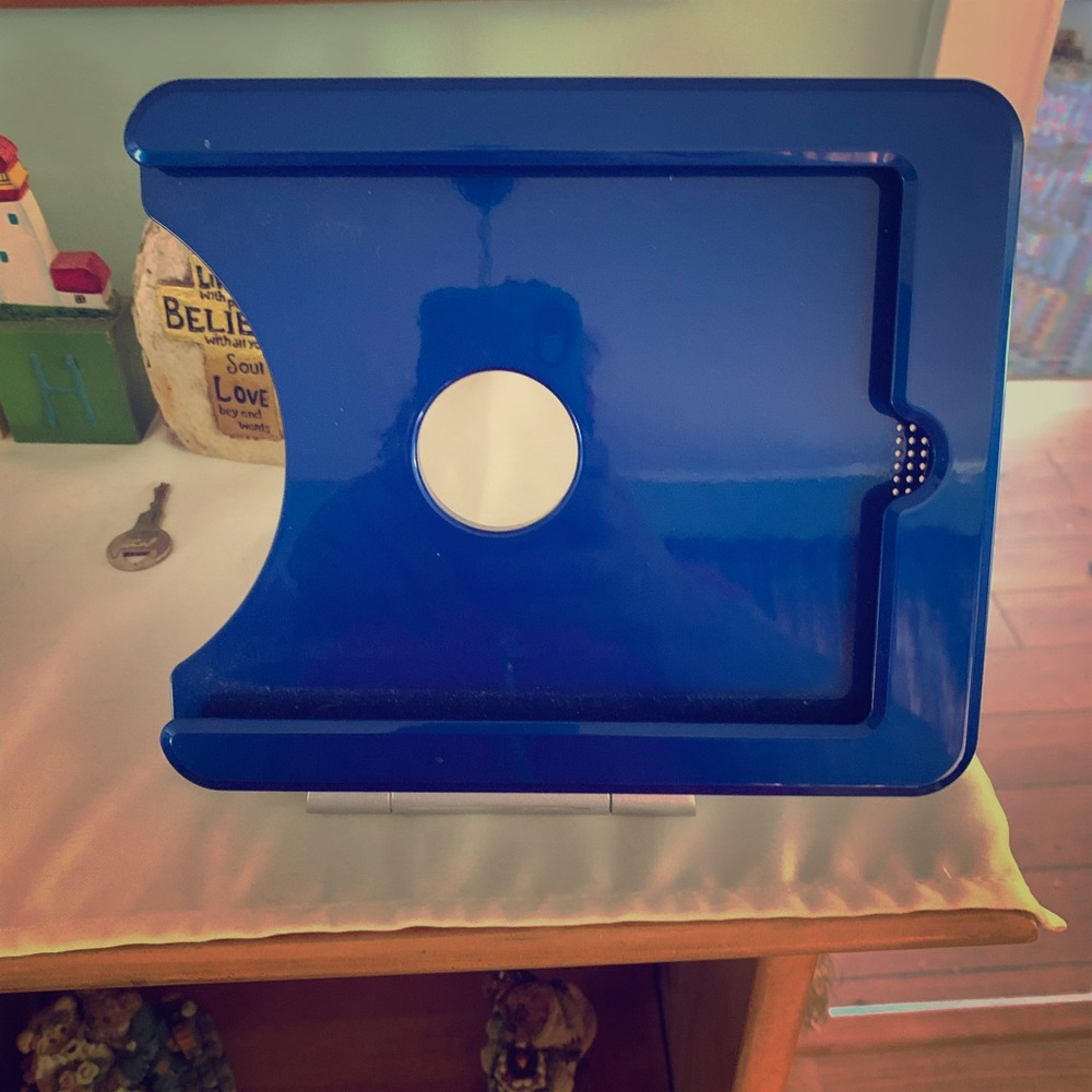 I pad mini stand holder with slit for charger
